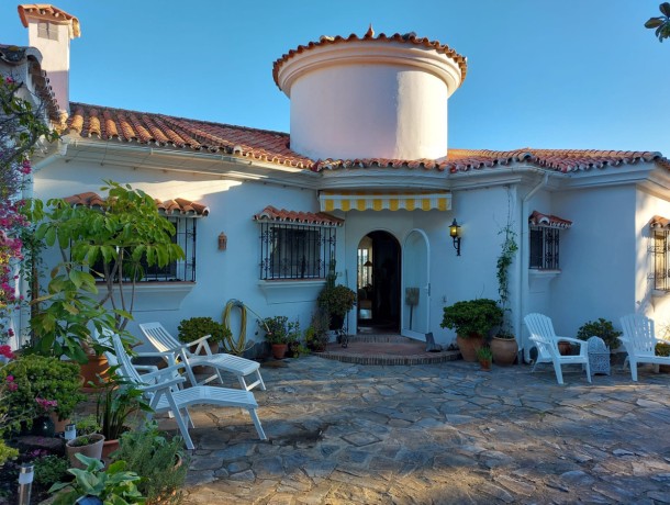 Villa for sale in Sotogrande Alto, Marbella