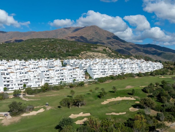 Apartment for sale in Valle Romano, Marbella