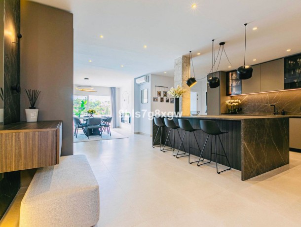 Apartment for sale in La Quinta, Marbella