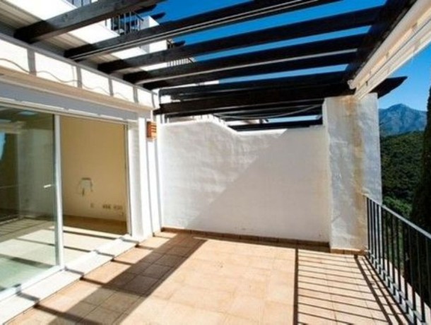 Apartment for sale in La Quinta, Marbella