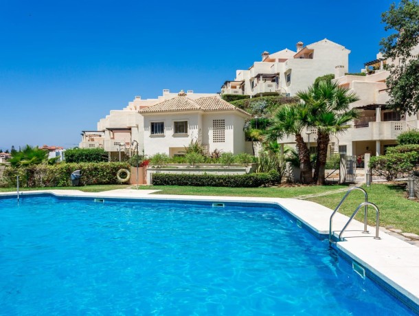 Townhouse for sale in Cabopino, Marbella