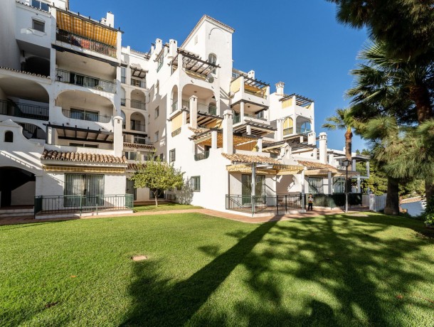Apartment for sale in Calahonda, Marbella
