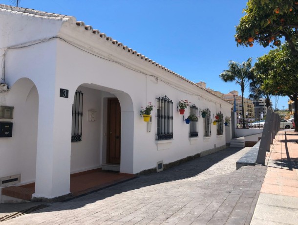 Villa for sale in Estepona, Marbella