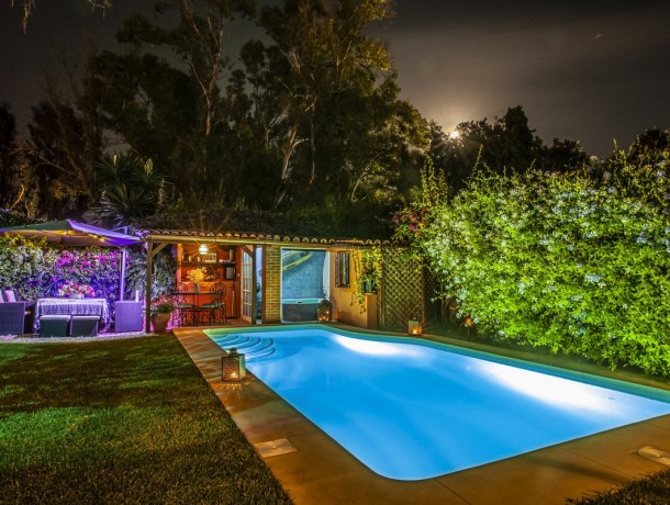 Villa for sale in San Pedro de Alcántara, Marbella