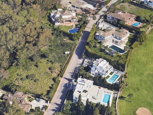 Plot for sale in Nueva Andalucía, Marbella