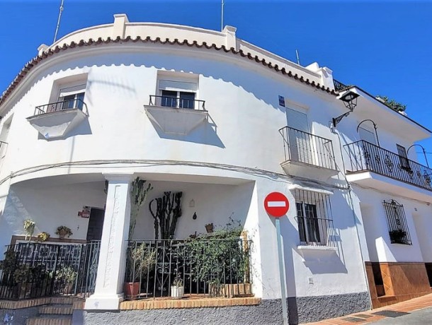 Townhouse for sale in Marbella, Marbella