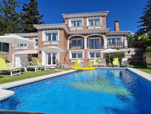 Villa for sale in Benalmadena, Marbella