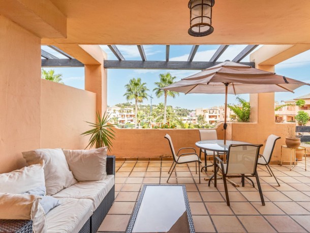 Apartment for sale in Casares Playa, Marbella