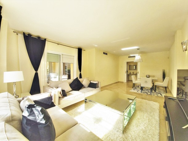 Apartment for sale in Calahonda, Marbella