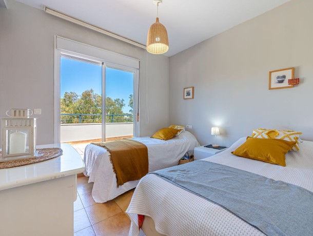 Apartment for sale in Calahonda, Marbella