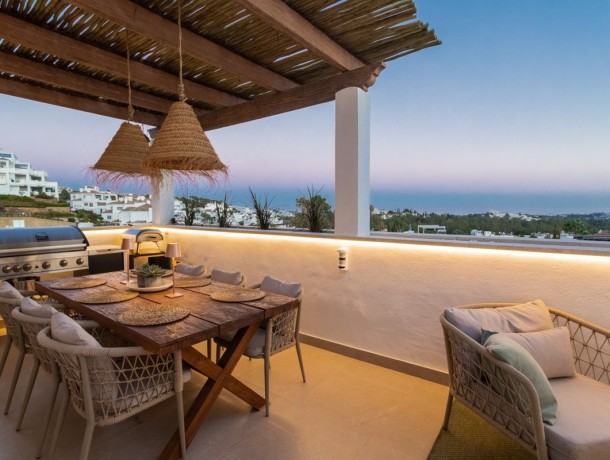 Apartment for sale in Nueva Andalucía, Marbella