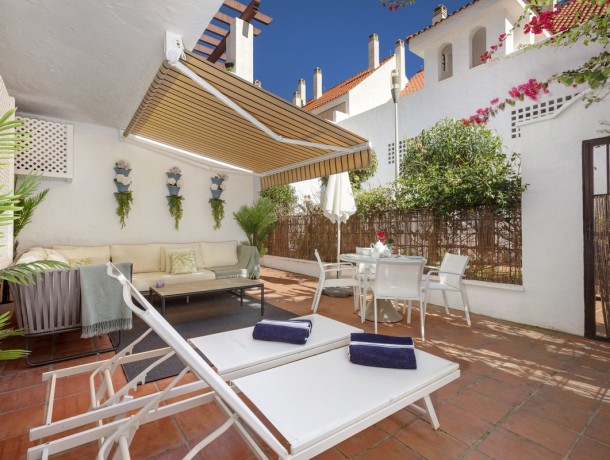 Apartment for sale in Nueva Andalucía, Marbella