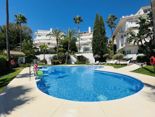 Apartment for sale in The Golden Mile, Marbella