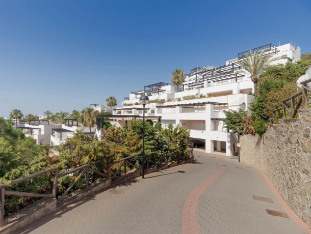 Villa for sale in Santa Clara, Marbella