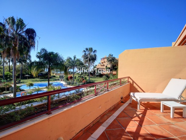 Townhouse for sale in Estepona, Marbella