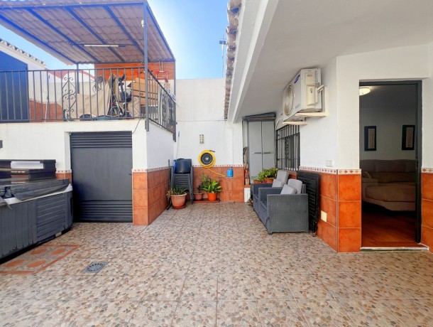Townhouse for sale in Nueva Andalucía, Marbella