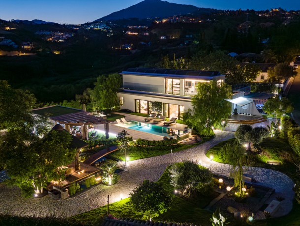 Villa for sale in Benahavís, Marbella