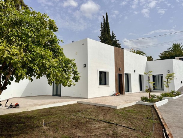 Villa for sale in Coín, Marbella