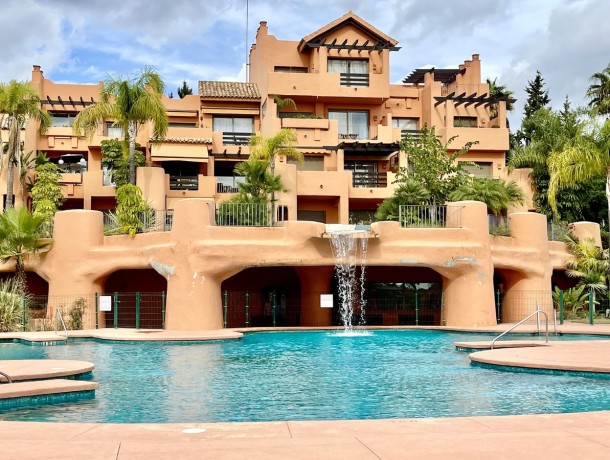 Apartment for sale in New Golden Mile, Marbella