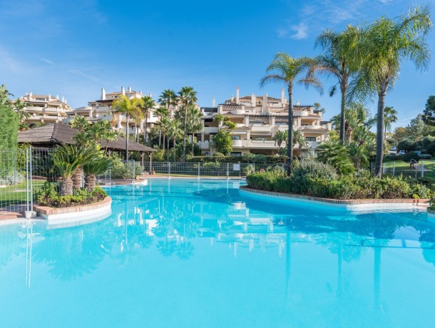 Apartment for sale in Benahavís, Marbella