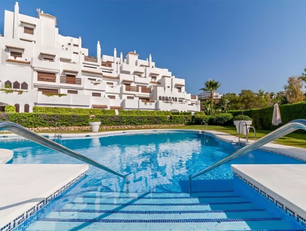 Apartment for sale in New Golden Mile, Marbella