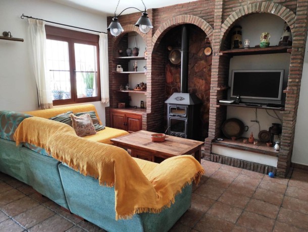 Villa for sale in Estacion de Cartama, Marbella