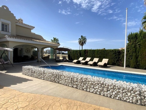 Villa for sale in Riviera del Sol, Marbella