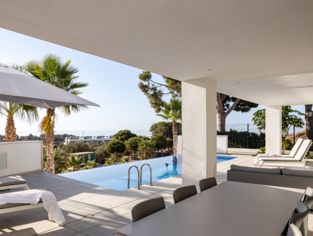 Villa for sale in La Cala de Mijas, Marbella