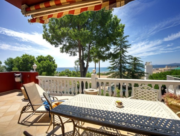 Villa for sale in Estepona, Marbella