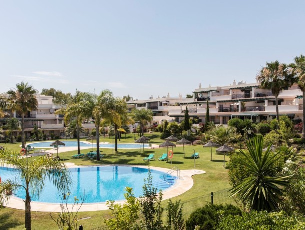 Apartment for sale in Nueva Andalucía, Marbella