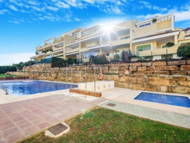 Apartment for sale in Las Brisas, Marbella
