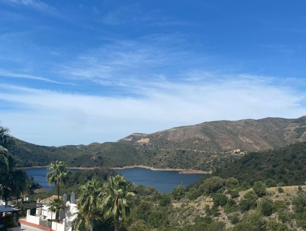 Townhouse for sale in Istán, Marbella