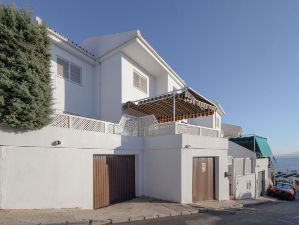 Townhouse for sale in Cerrado de Calderón, Marbella