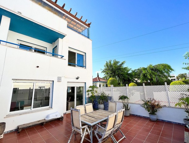 Townhouse for sale in Estepona, Marbella