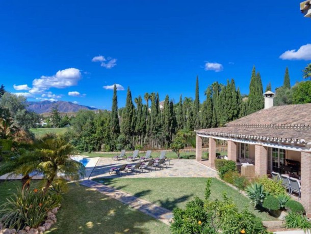 Villa for sale in Mijas Golf, Marbella