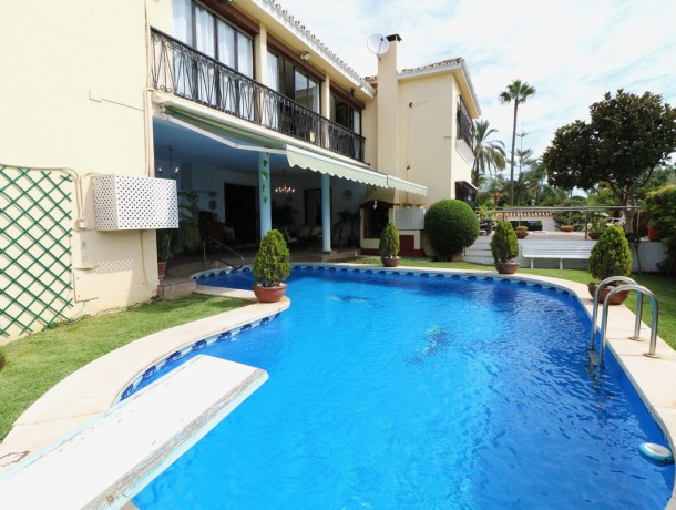 Villa for sale in Marbella, Marbella