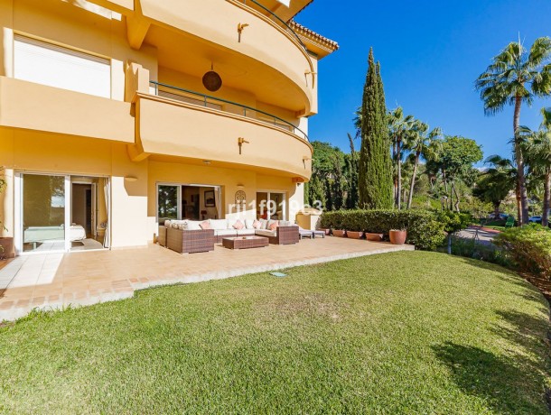 Apartment for sale in Elviria, Marbella