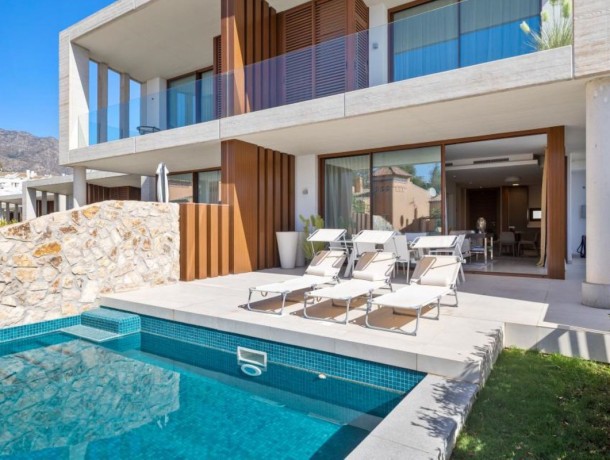 Villa for sale in The Golden Mile, Marbella