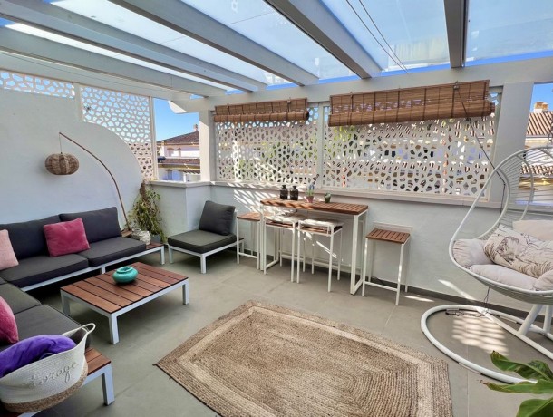 Apartment for sale in Nueva Andalucía, Marbella