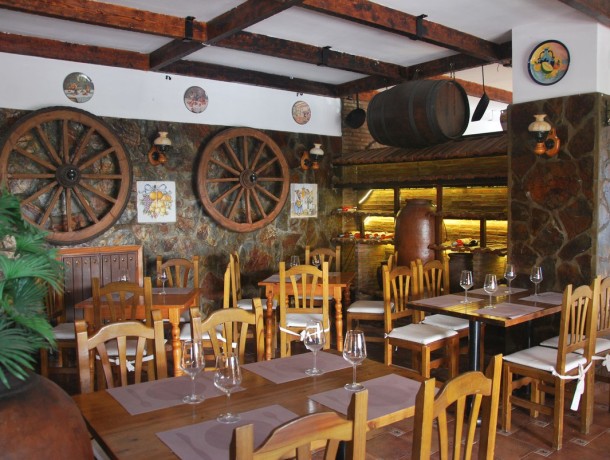 Commercial for sale in Diana Park, Marbella