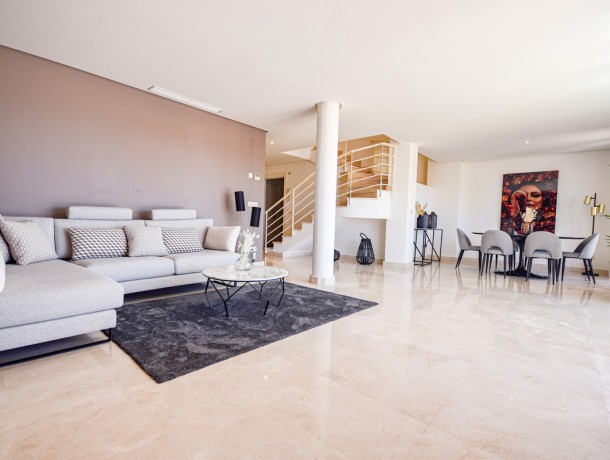 Apartment for sale in Nueva Andalucía, Marbella