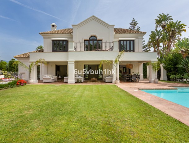 Villa for sale in Estepona, Marbella