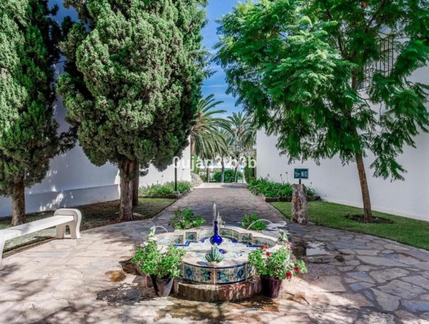 Apartment for sale in Nueva Andalucía, Marbella