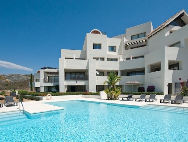 Apartment for sale in Los Flamingos, Marbella