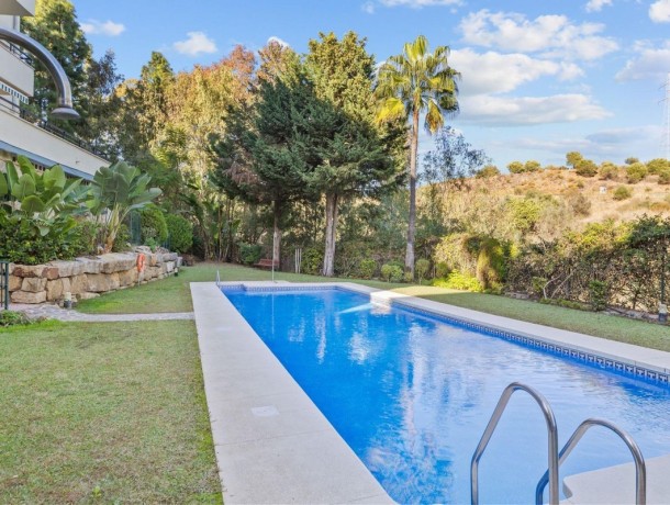 Apartment for sale in Calahonda, Marbella