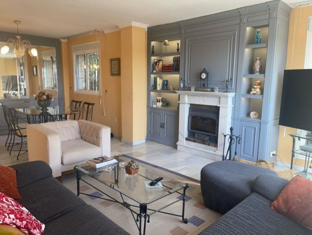 Villa for sale in Pedregalejo, Marbella