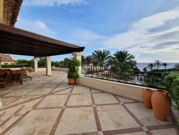Apartment for sale in Los Monteros, Marbella