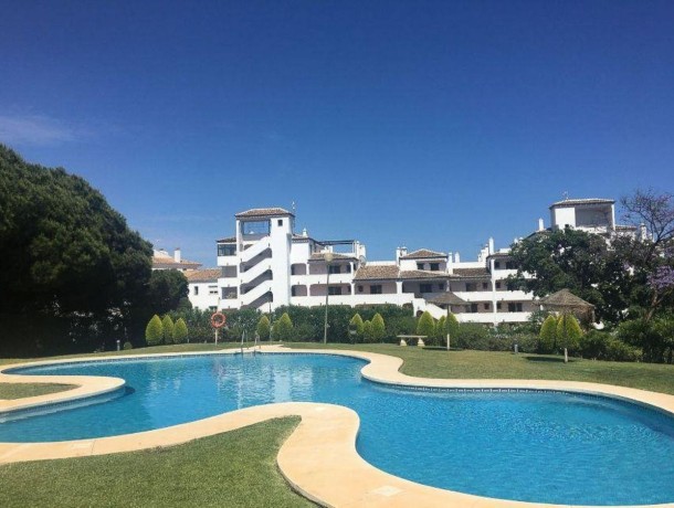 Apartment for sale in Calahonda, Marbella