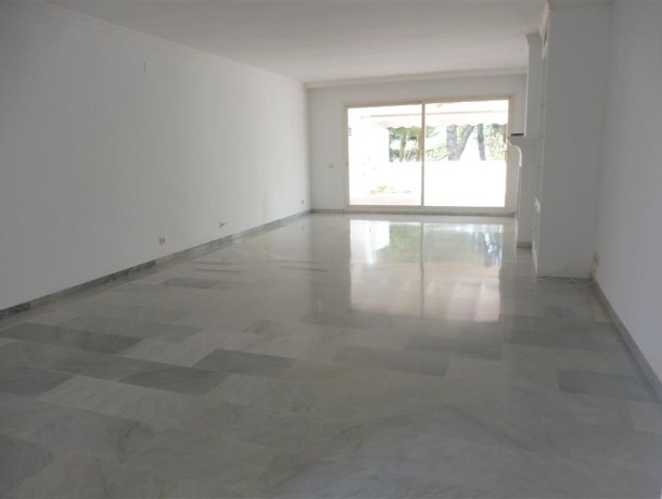 Apartment for sale in Guadalmina Baja, Marbella