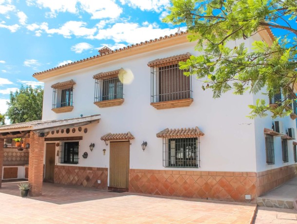 Villa for sale in Alhaurín de la Torre, Marbella